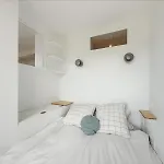 Cosy And Design Nest In Paris