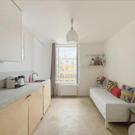 Cosy And Design Nest In * Paris