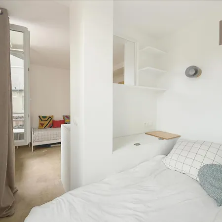 Cosy And Design Nest In Paris